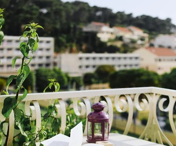 Fora - Hvar Apartmán *