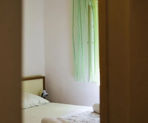 Fora - Hvar Apartment *