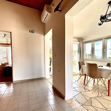 Fora - Hvar * Hvar Town