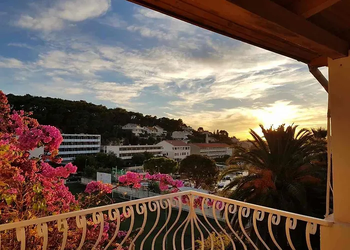 Fora - Hvar Hvar Town